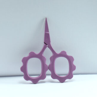 Sunflower-shaped embroidery scissors in lavender magenta powder coating, 2.5'' forged stainless steel, perfect for detailed stitching and thread cutting.