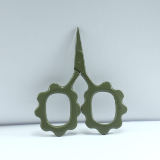 Sunflower-shaped embroidery scissors in olive green powder coating, 2.5'' forged stainless steel, ideal for detailed cutting and embroidery work.