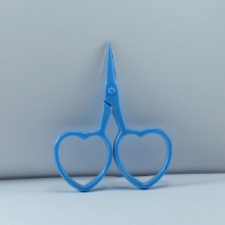 2.5-inch heart-shaped embroidery scissors in light blue with stainless steel blades, ideal for thread cutting and detailed needlework.